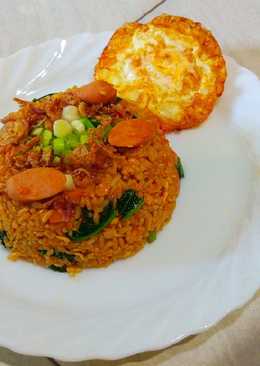 Nasi Goreng Sosis Spesial + Telur Ceplok ðŸ›ðŸ³