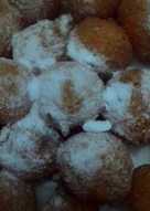 Bola-bola ubi puteri salju