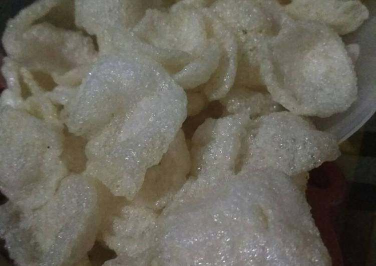 cara membuat Krupuk nasi renyah dan gurih