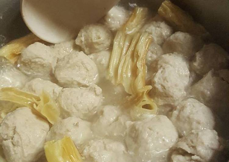 Resep Sop Bakso Ayam Kembang Tahu