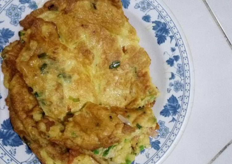 resep masakan Martabak telur ala bunda dimas