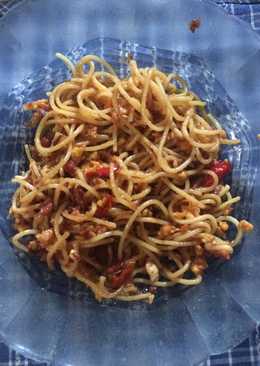 Spagetti Goreng Kornet dan Telur Orak Arik