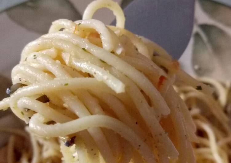 gambar untuk resep makanan Spicy Spaghetti Aglio Olio - #resepgaul