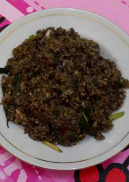 Nasi Goreng Tinta Cumi-cumi