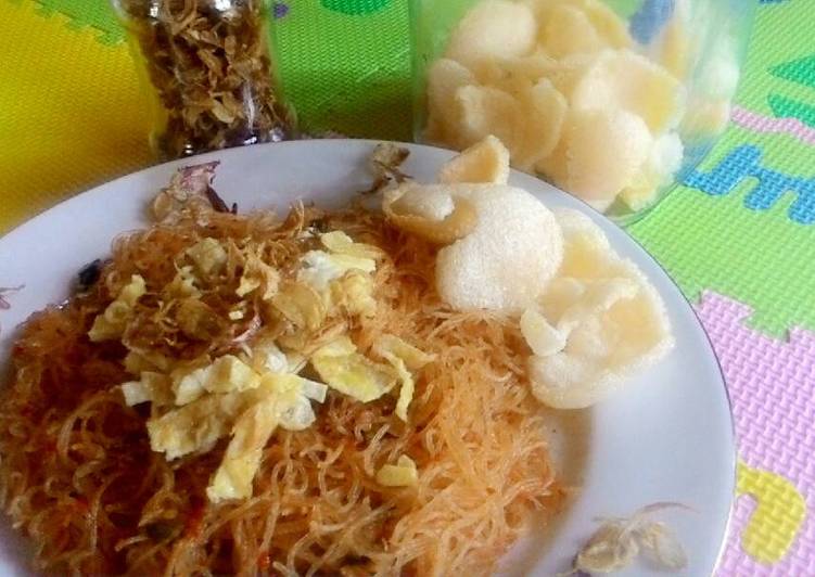 bahan dan cara membuat Bihun Goreng simple n enak