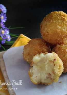 Macaroni Cheese Ball