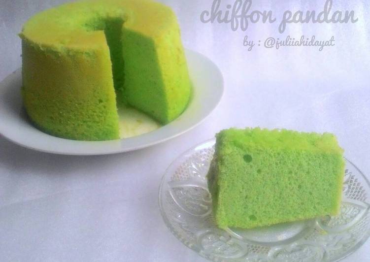 bahan dan cara membuat Chiffon Pandan Cake