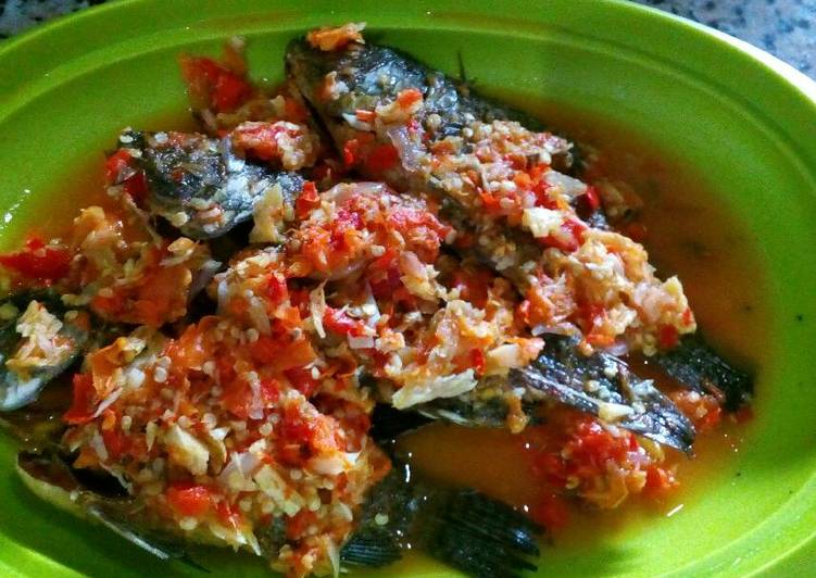 Resep Pecak ikan mujair comel oleh Nanink Cookpad