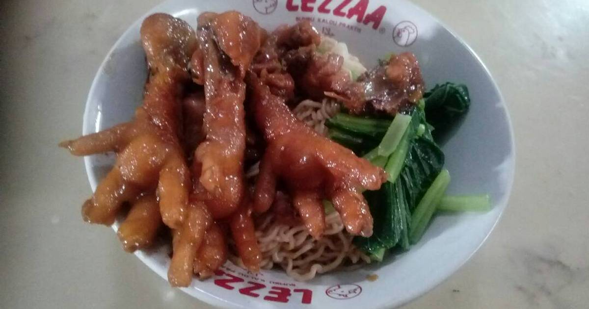 Resep Mie Ayam Ceker ala Dewi Ayoe