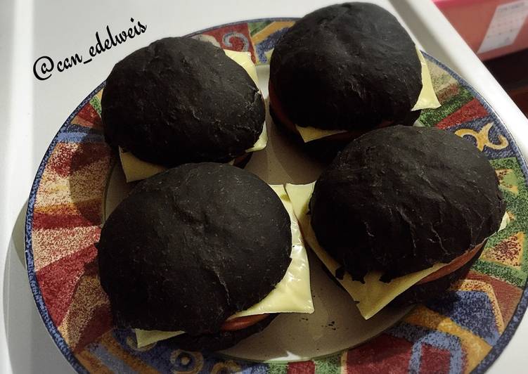 Resep Charcoal burger buns oleh candy Cookpad