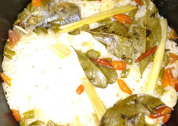 resep makanan Nasi liwet ikan asin peda megicom