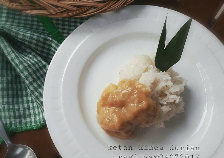 resep lengkap untuk Ketan Kinca Durian (Sticky Rice with Durian Sauce)