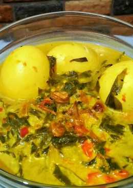 Gulai daun singkong