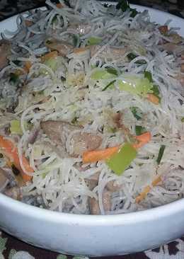 Bihun goreng untuk isian lumpia