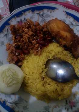 NASI KUNING CHUI