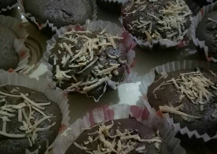 bahan dan cara membuat Muffin Coklat