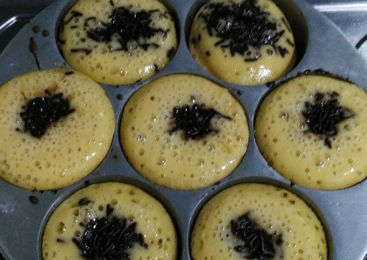 bahan dan cara membuat Kue Cubit Lembut