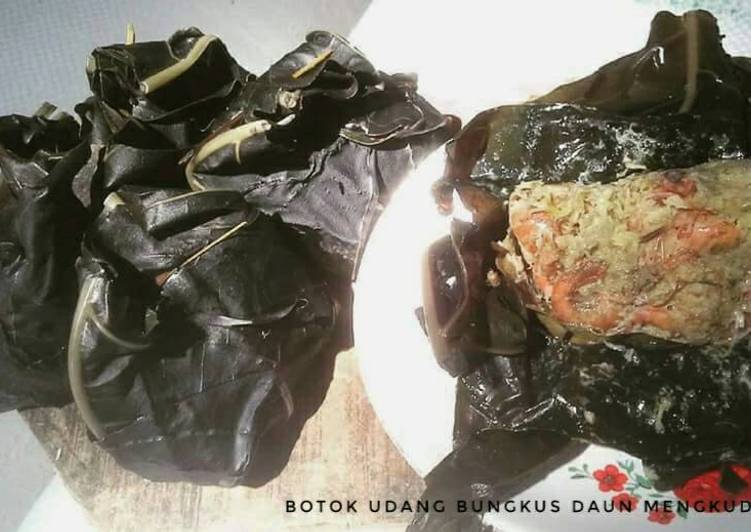 gambar untuk cara membuat Botok Udang Daun Mengkudu