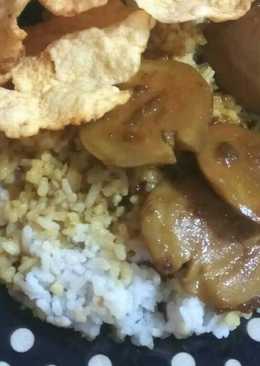 Nasi Uduk Semur Jengkol betawi