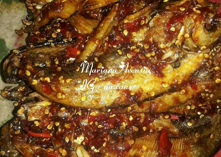 resep makanan Sambal Goreng Ikan Asin Lais