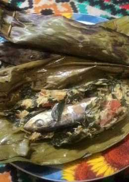 Pepes Ikan Pindang Daun Singkong