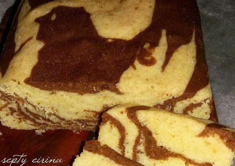 resep Marmer cake kukus mix moka