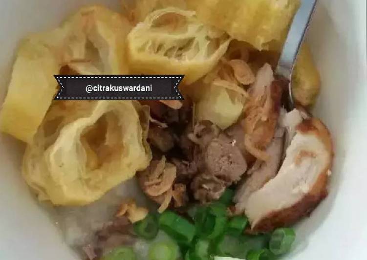 resep lengkap untuk Bubur Ayam Rice Cooker