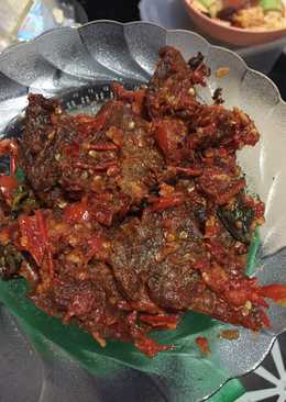 Daging goreng balado