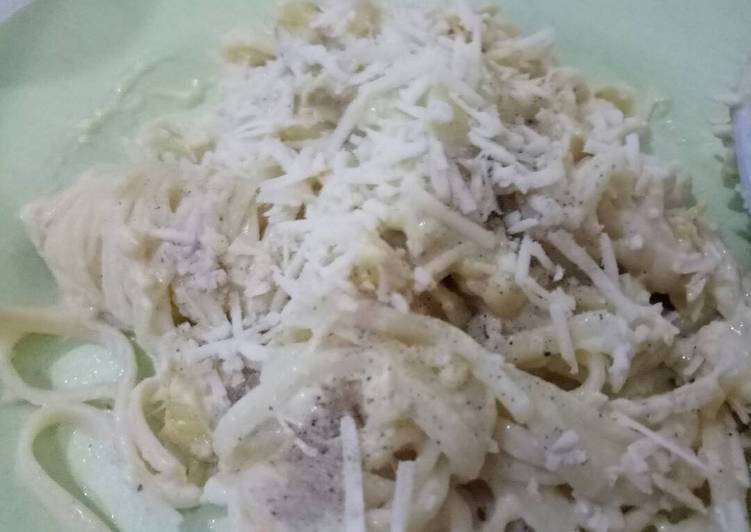 gambar untuk resep Spaghetti Alfredo with chicken full cream