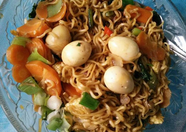 gambar untuk resep Bakmi goreng telur puyuh