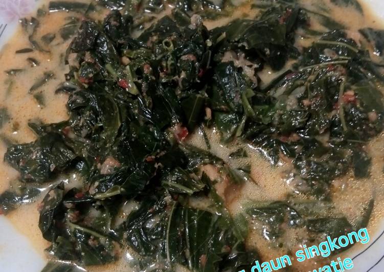  Resep Sayur Daun Singkong byumbu kuning oleh Dewi 