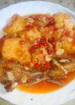 Sarden Ikan Cucut n Tahu Dg Bawang Bombay Bumbu Iris