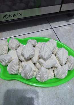 Kue bangket sagu susu