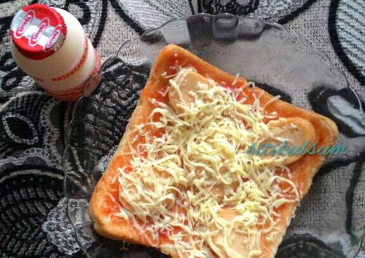 gambar untuk cara membuat Pizza roti simple??????