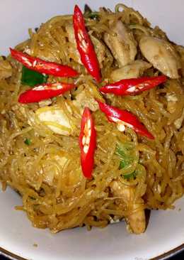 Tumis bihun ayam