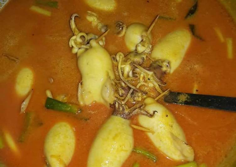 gambar untuk cara membuat Gulai Cumi Bunting Isi Telur Puyuh