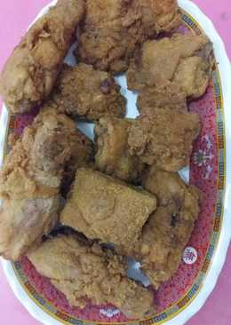 Ayam goreng tepung / ayam kfc