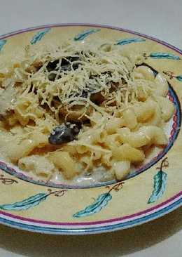 Macaroni Mushroom