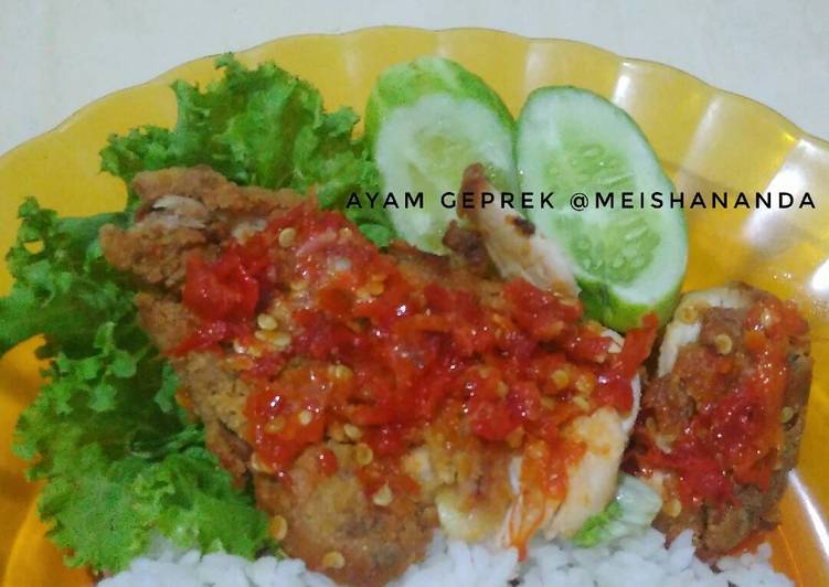 Resep Ayam geprek a la bensu 😁 oleh Meisha B Ananda - Cookpad