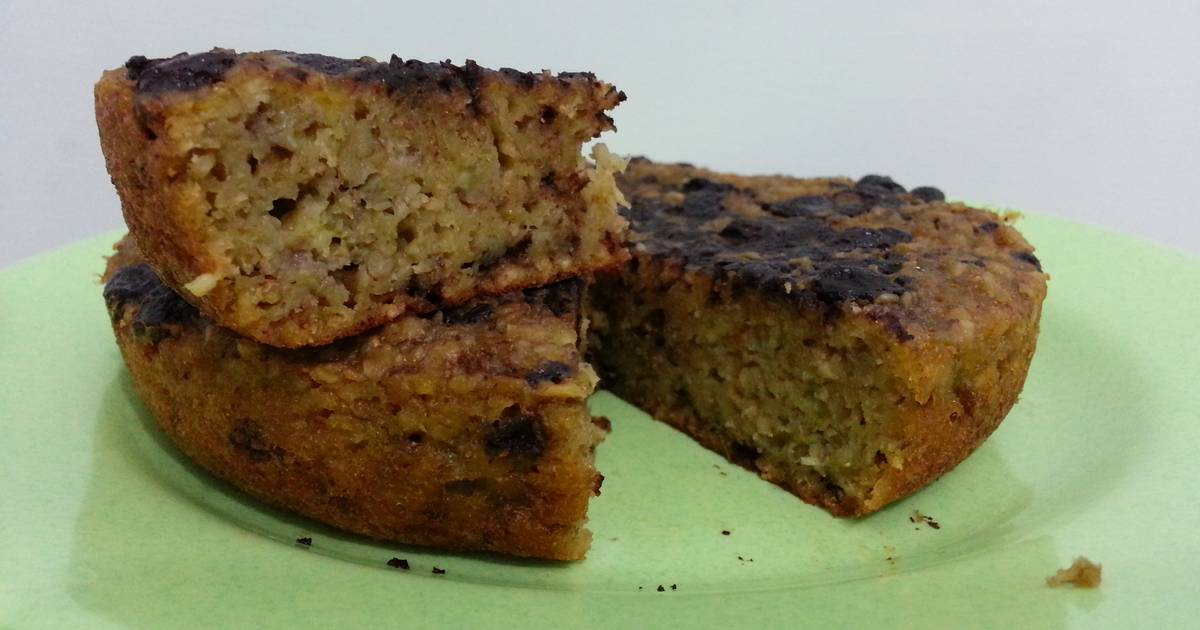 Resep Banana-Oat Cake top with Raisins & Sprinkles