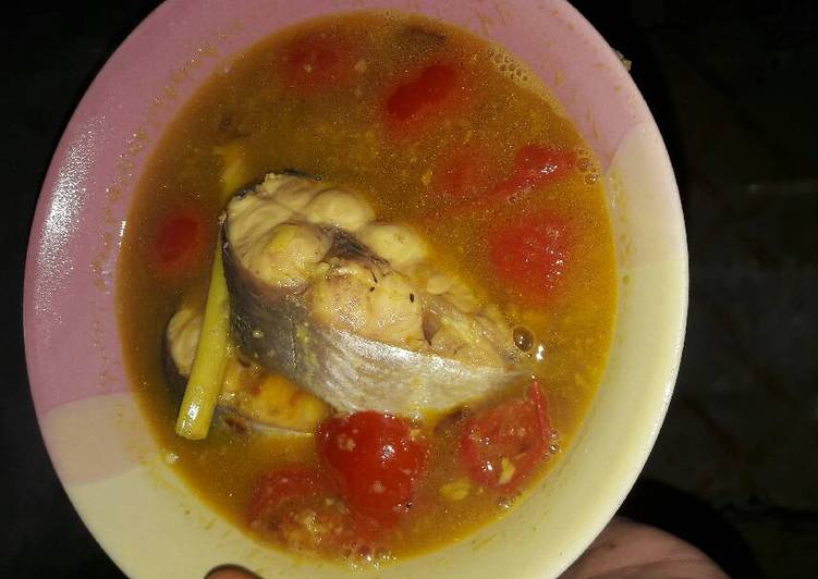 Resep Ikan patin masak kuning Dari Tri Kumala Sari