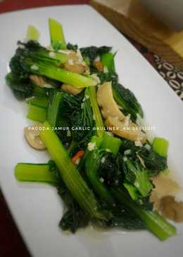 Pagoda tumis jamur