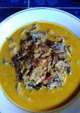 Gulai jantung pisang pedas