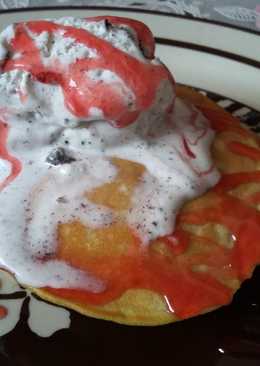 Pancake (Ice Cream oreo+Strawberry topping jam)