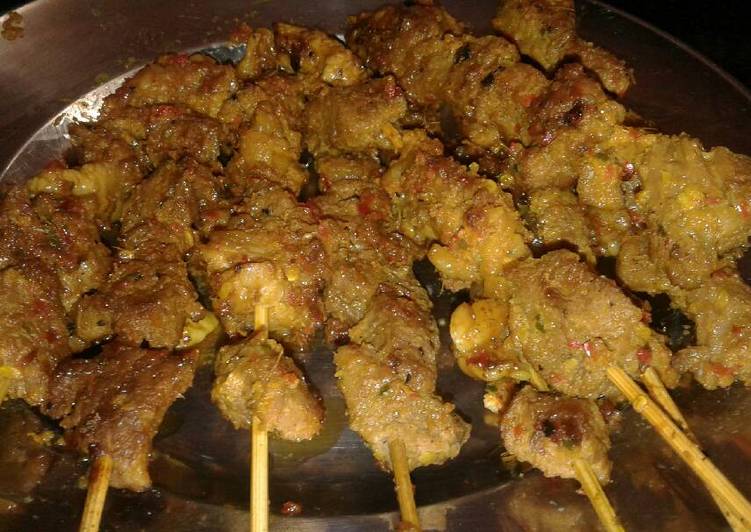 gambar untuk resep makanan Sate kambing bumbu rujak