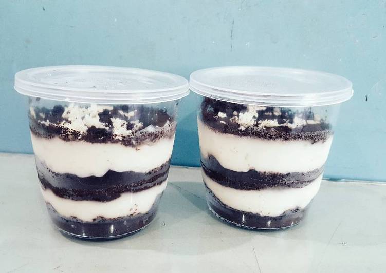 resep masakan Camilan dingin Oreo Trifle