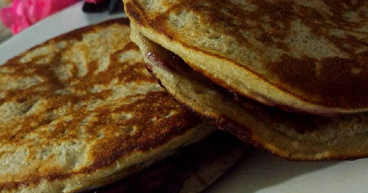 Resep Banana pan cake with bluberry jam
