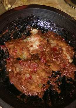 Ayam geprek sambel trasi