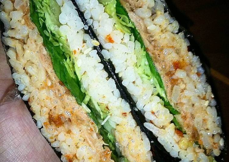 bahan dan cara membuat Spicy Sushi Sandwich - Onigiri Onigirazu