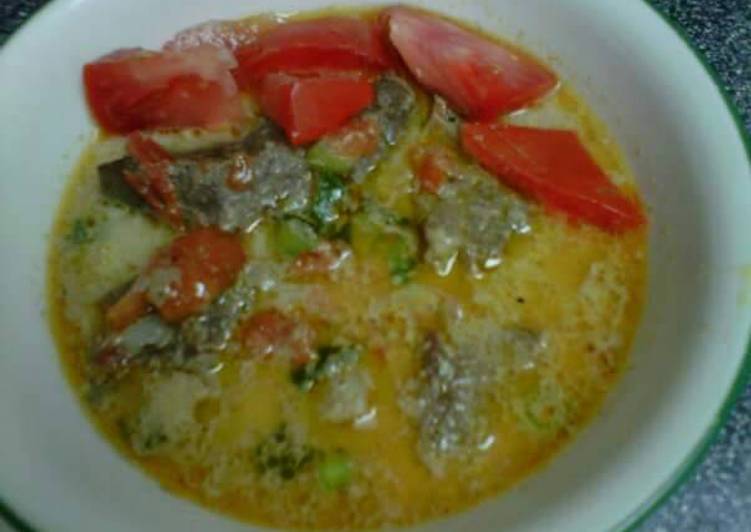 bahan dan cara membuat Soto Betawi Buntut Sapi Mantab